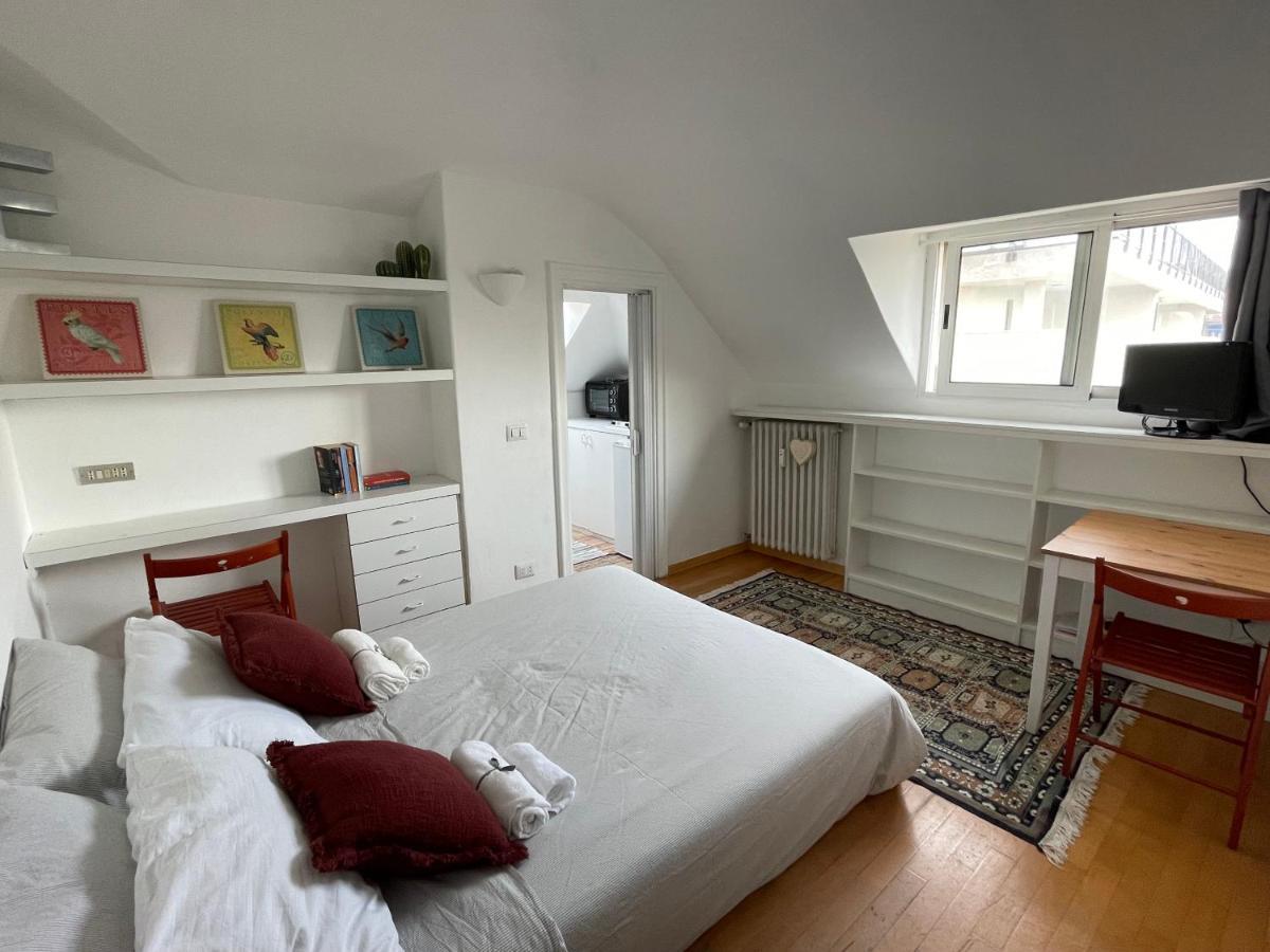 Tortona Tiny Attic Directly Connected To Duomo Lejlighed Milano Eksteriør billede